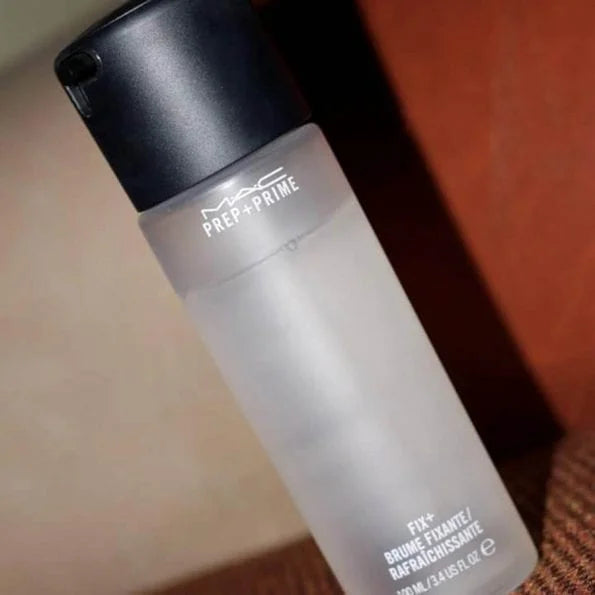 Mac Prep + Prime Fix+ Makeup Setting Spray & Primer - Image 2