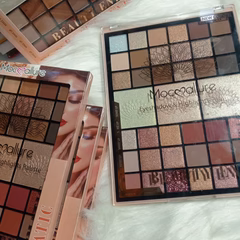 Mocallure Eyeshadow + Highlighter palette